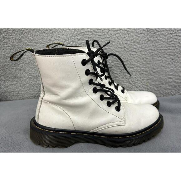 Dr Martens Luana Combat Boots Women 8‎ White Leather Goth Grunge Y2K Punk Edgy - Picture 1 of 9